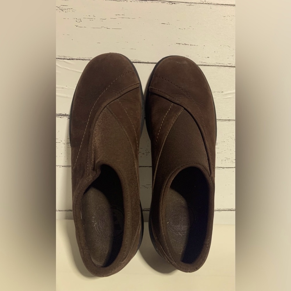 Merrell Ortholite Women’s Slip-On Shoes, Size 7.5, Brown – Comfortable Wear